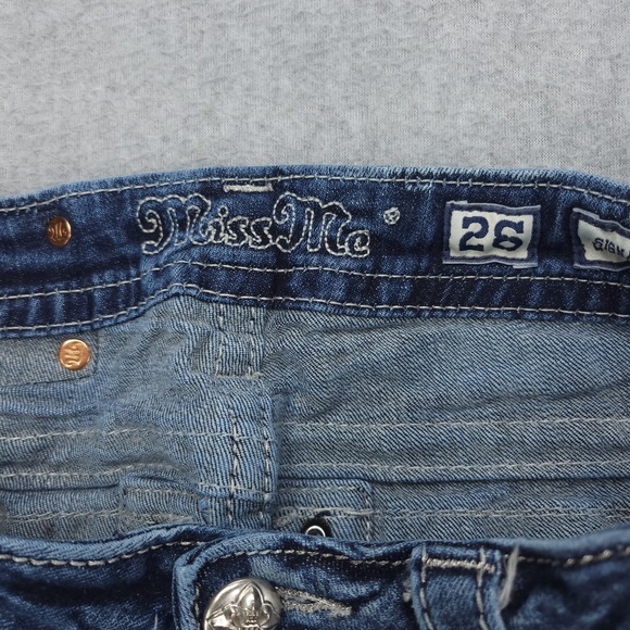 Miss Me Jeans Women's 26 Signature Cuffed Capris Low Rise Embelished‎ - Picture 3 of 11